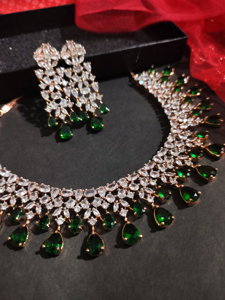 Green stone necklace tanishq deals