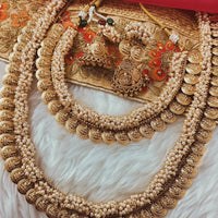 N05001_ Grand classic matte gold polished temple jewelry choker style crafted design gold plated necklace set embellished with stones .