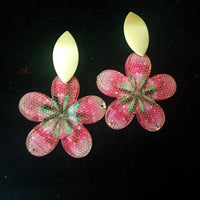Tantalizing non-precious Earring made with utmost love and care !