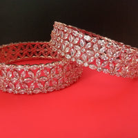 B0166_S_Elegant Bangle with premium quality base metal