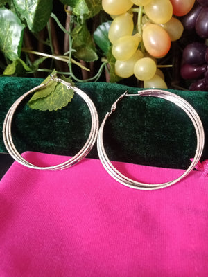 E0566_ Trendy tangled layer metal hoops (medium size)