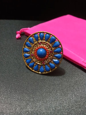 R031_Grand vibrant blue color stone studded ring with delicate designs.