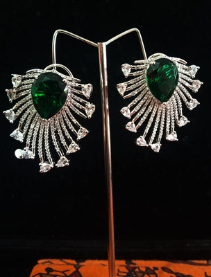 Sparkling Silver based earring with careful stitching of American Diamond
