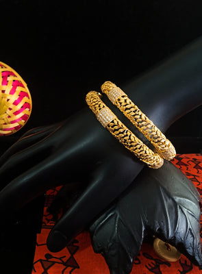 Traditional Vintage Style Gold Plated Bangles for Women Set of 2