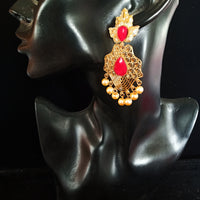 Sparkling Stand-out Red dangler Earring crafted with Meenakari work