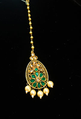 Gold Plated beautiful Kundan Maang Tikka