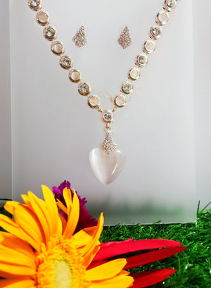 N088_Fancy  necklace set  with a touch of stones.