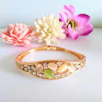 B0109_Elegant  metal base color Fashionable bracelet studded with  stones (Free size).