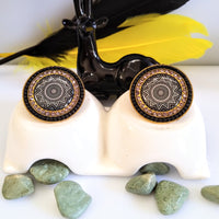E0400_Classy stud with touch of stones and patterns.