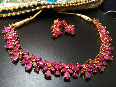 N0179_Classy Floral design necklace set embellished with shiny pink ruby stones.