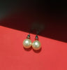 E0798_Lovely simple pearl studs.