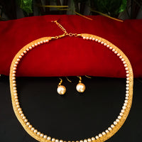 N0113_ Gorgeous necklace set with a touch of stones and pearls.