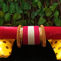 B0132_Exquisite bangles set with colorful metal bangles along with Matte gold plated plain bangles with delicate design.