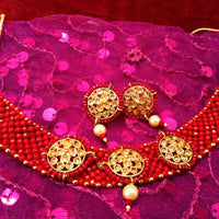 N070_Gorgeous Crystal Choker Necklace with delicate Kundan work embellished with pearls.