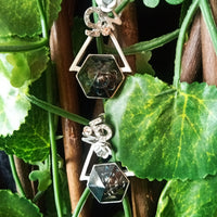 E0555_ Dazzling stone studded earring with geometric shape (medium size)