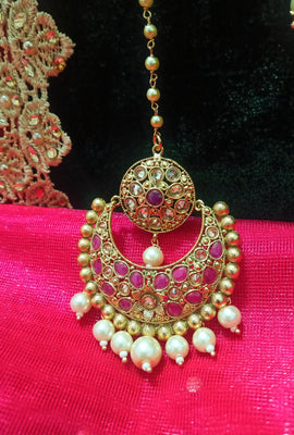 M01_Gorgeous American diamond studded Gold base color Maang tika.