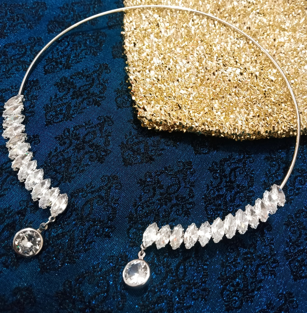 N0262_Lovely Neck piece studded with dazzling semi precious stones with a touch of stone drop.