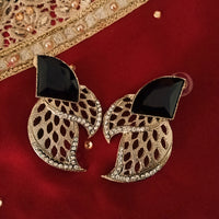 E0641_Classy crafted over sized studs with a touch of stones.
