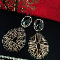 E0656_Classic crafted earrings with delicate craft work with a touch of stones.