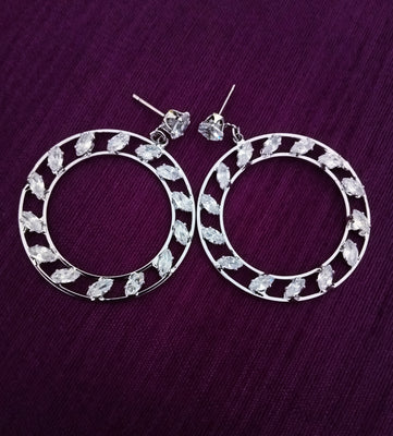 E0672_Trendy hoop earring with a touch of dazzling stones(medium size hanging)