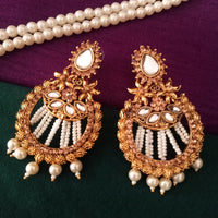 E0689_Gorgeous grand earrings embellished with stones & with a touch of pearls & white beads.