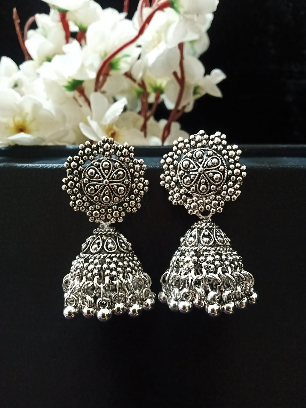 E0783_Classy oxidized jumkas with delicate art work with a touch of bead drops.