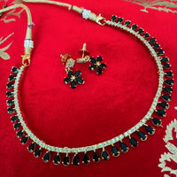 N0284_Gorgeous choker necklace set with a touch of dazzling black and white stone work.