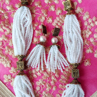 N0122_Classy white color sugar Crystal necklace set studded with stones with a touch of pearls.