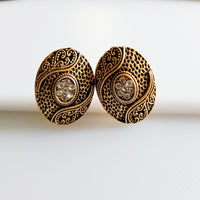 E0824_Elegant oxidized studs with a touch of stones.