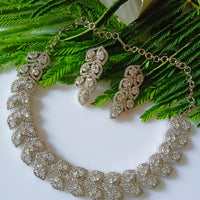 N0256_1 Beguiling crafted American Diamond stones engraved choker necklace set with delicate art work of leafy designs.