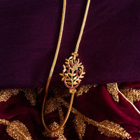 N0306_Elegan Gold plated side pendant Necklace with delicate work with a touch of dazzling stones.
