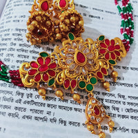 N0316_1 Classic traditional style matte gold polish choker necklace set with a touch of pink and green ruby stones along with beads chain.