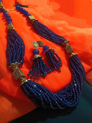 N0132_Gorgeous navy blue color Crystal necklace set studded with stones.