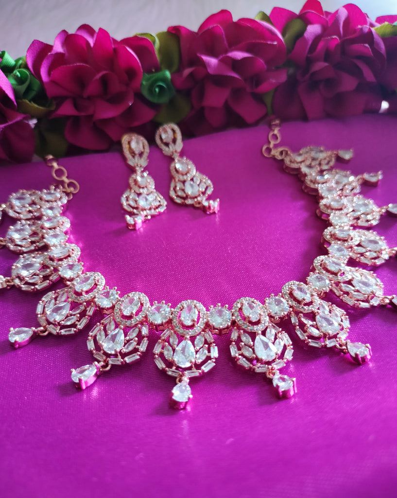 Diamond stud sales choker necklace