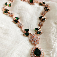 N0537_Elegant sleek design choker necklace embellished with american diamond stones with a touch of green stones.