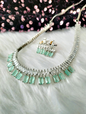 Tara Mint Green Delicate Kundan Necklace for women and girls – YOSHA