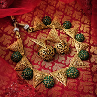 N03051_ Grand classic matte gold polished temple jewelry choker style crafted design gold plated necklace set embellished with white stones .